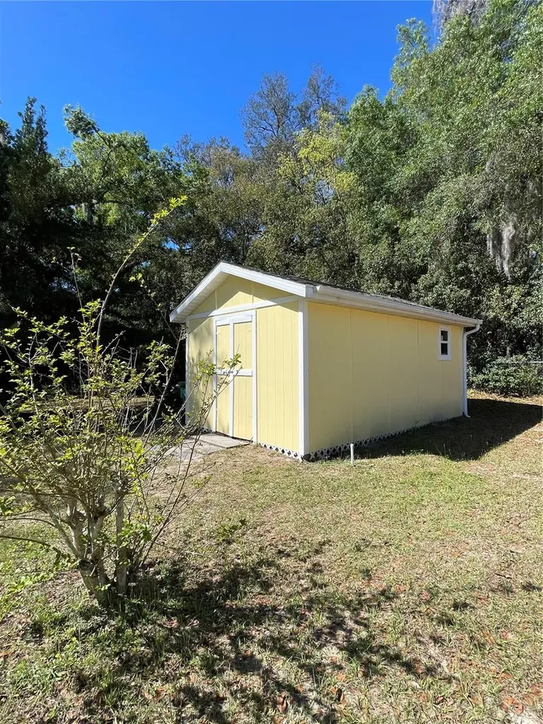 906 E Michigan Avenue Deland FL 32724