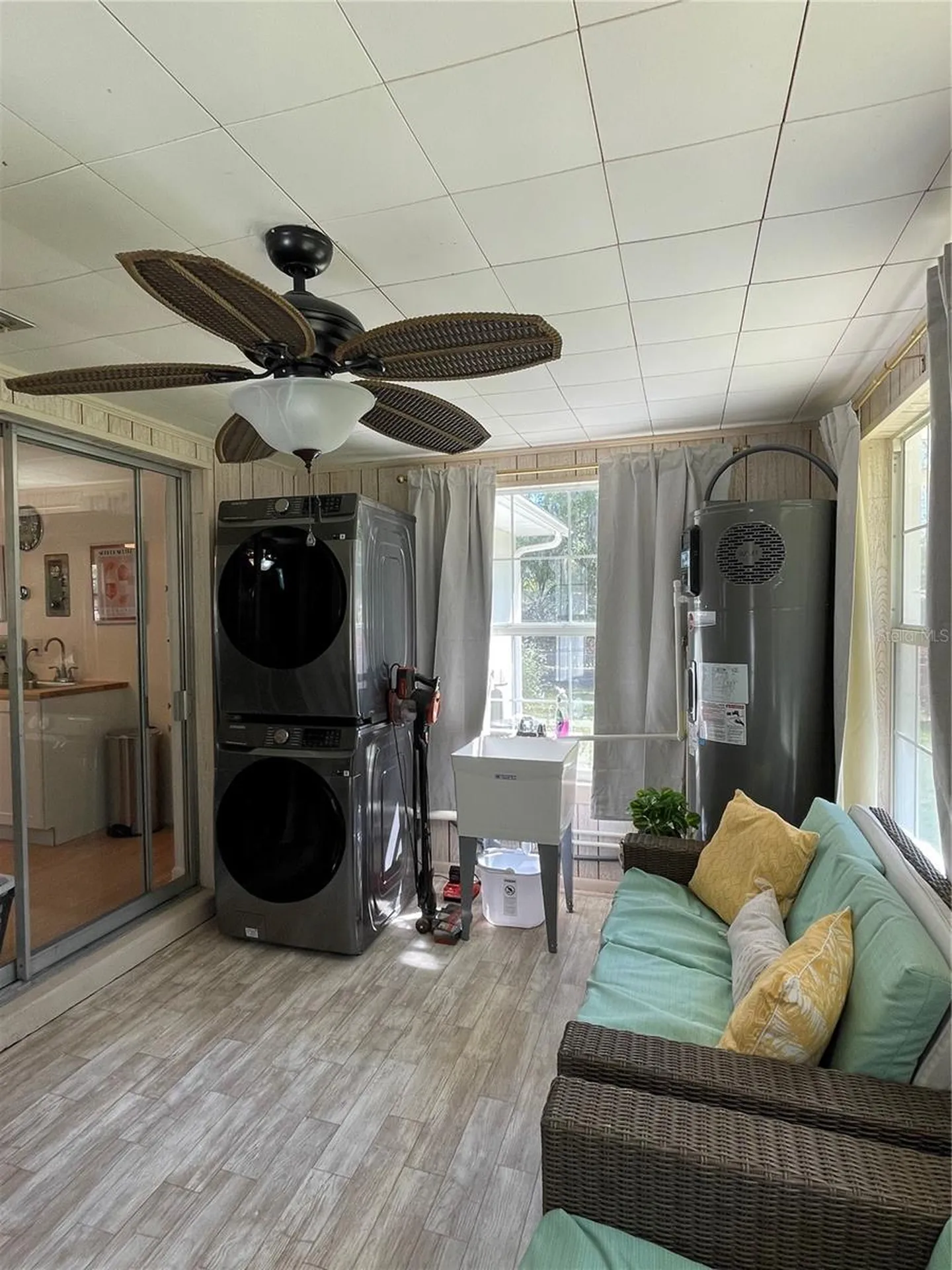 906 E Michigan Avenue Deland FL 32724