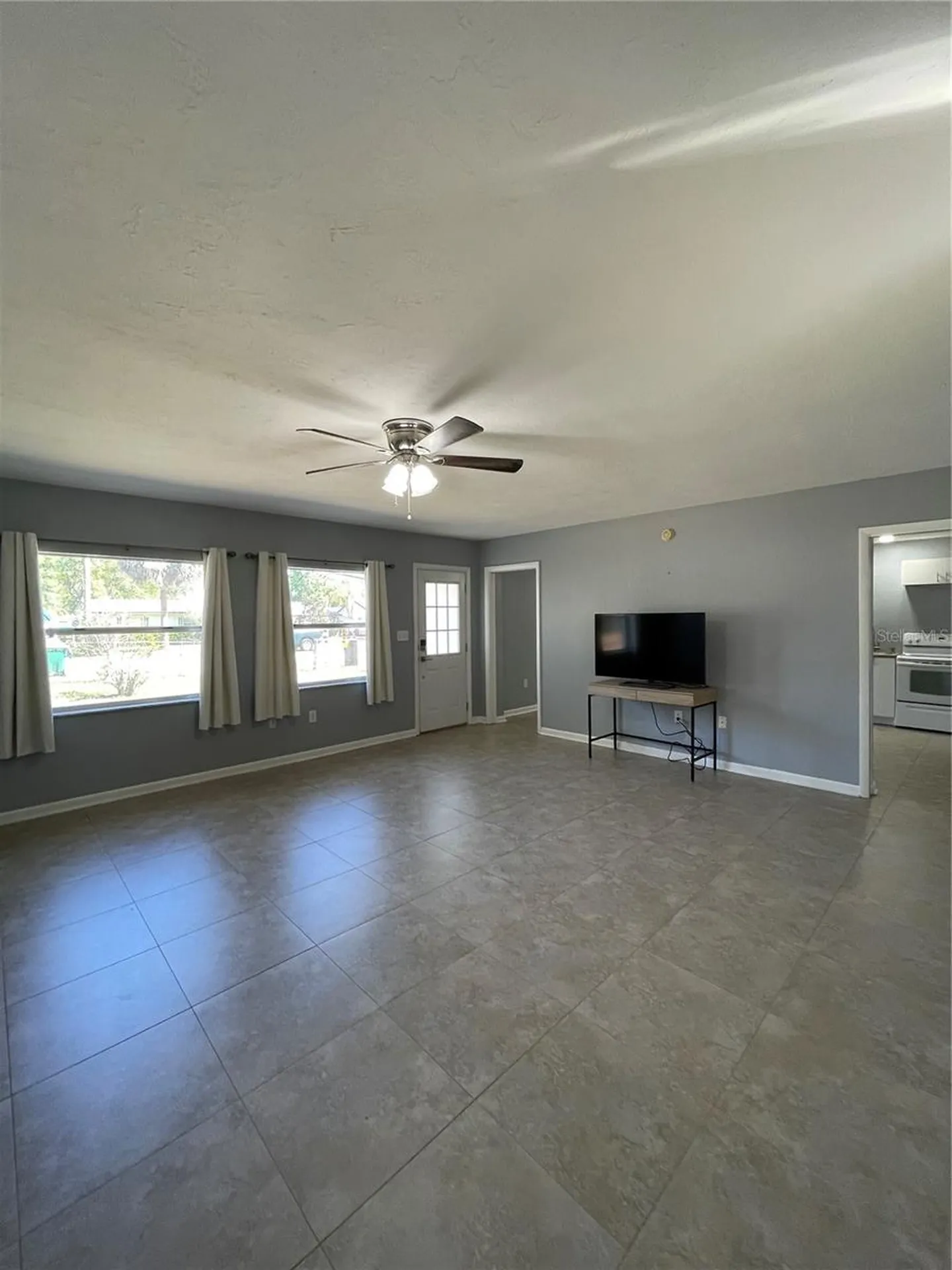 906 E Michigan Avenue Deland FL 32724