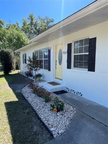 906 E Michigan Avenue Deland FL 32724