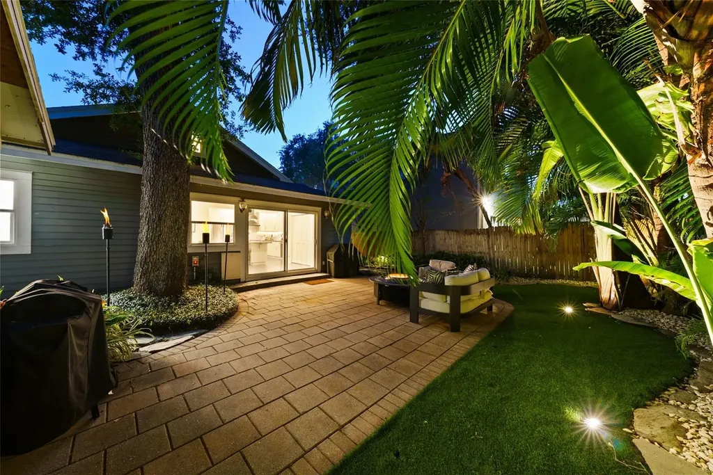 3009 W San Jose Street Tampa FL 33629