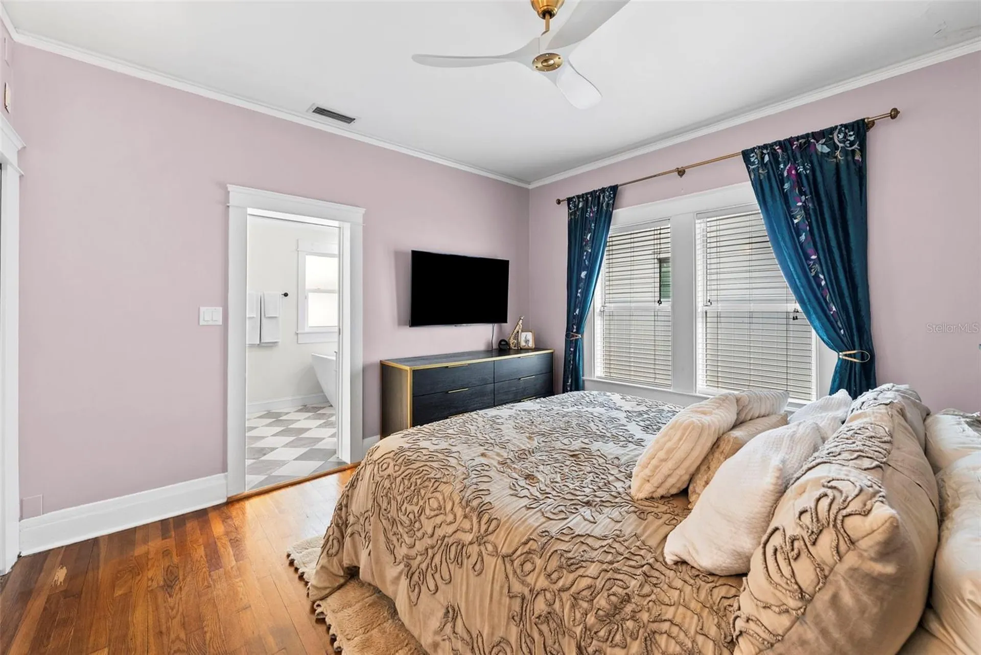 3009 W San Jose Street Tampa FL 33629