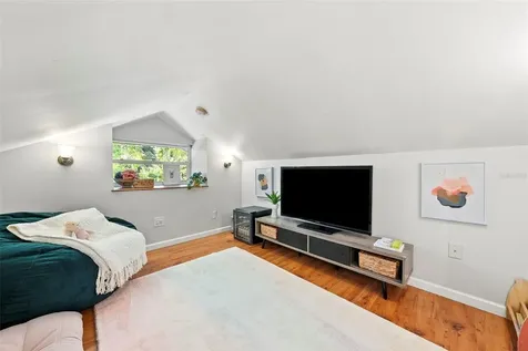 3009 W San Jose Street Tampa FL 33629