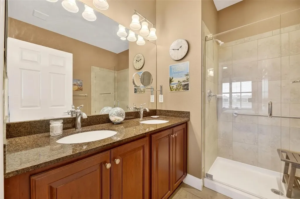 5538 Sunset Falls Drive Apollo Beach FL 33572