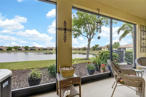 5538 Sunset Falls Drive Apollo Beach FL 33572