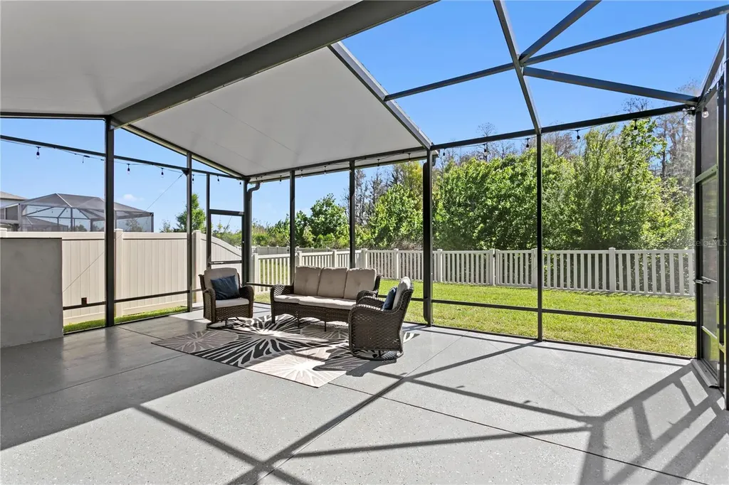 10813 Windswept Garden Way Tampa FL 33647