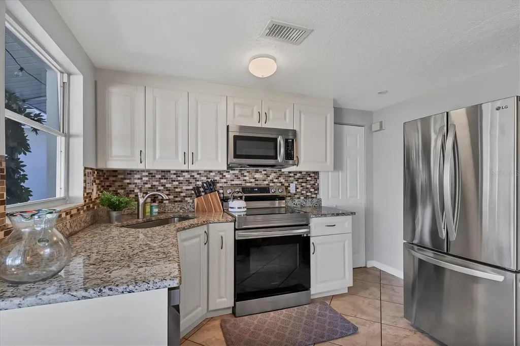2323 Doud Street Sarasota FL 34231