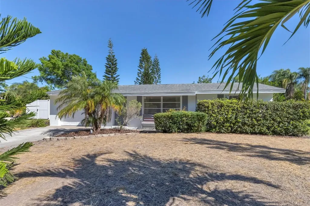 2323 Doud Street Sarasota FL 34231