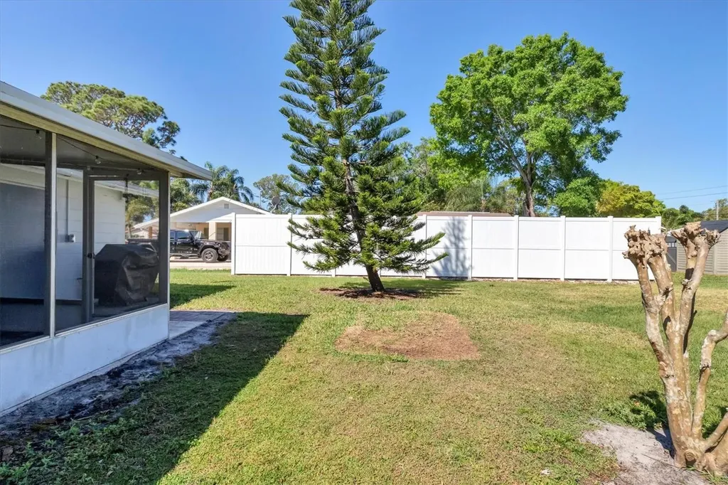 2323 Doud Street Sarasota FL 34231