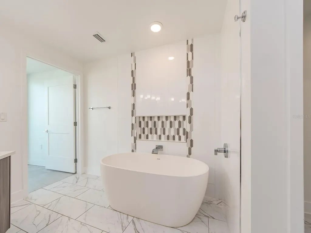 15 Avalon Street Clearwater Beach FL 33767