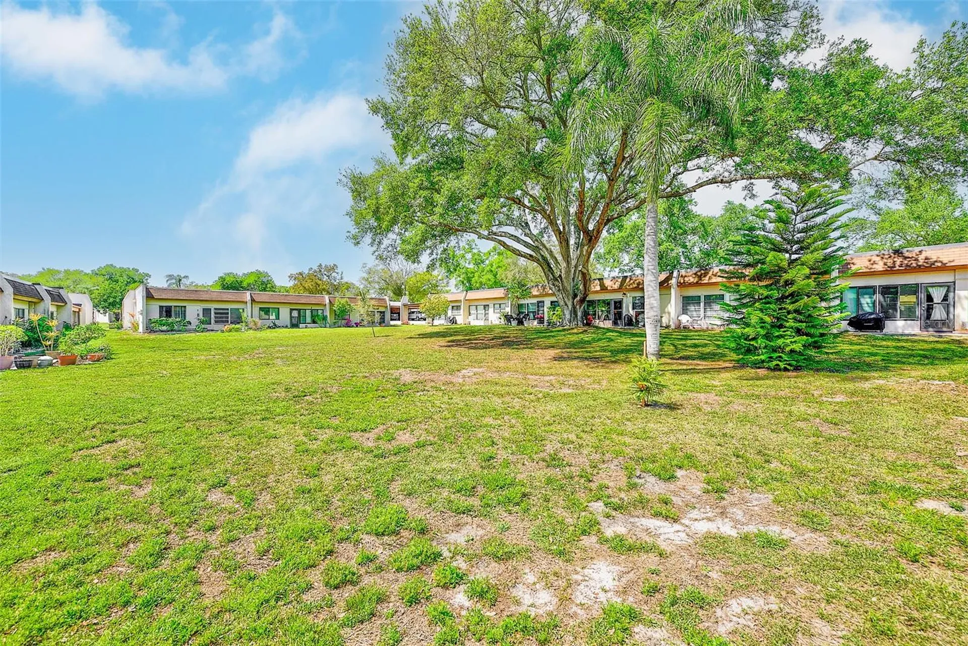 2996 Mission Drive E Clearwater FL 33759