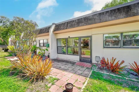 2996 Mission Drive E Clearwater FL 33759
