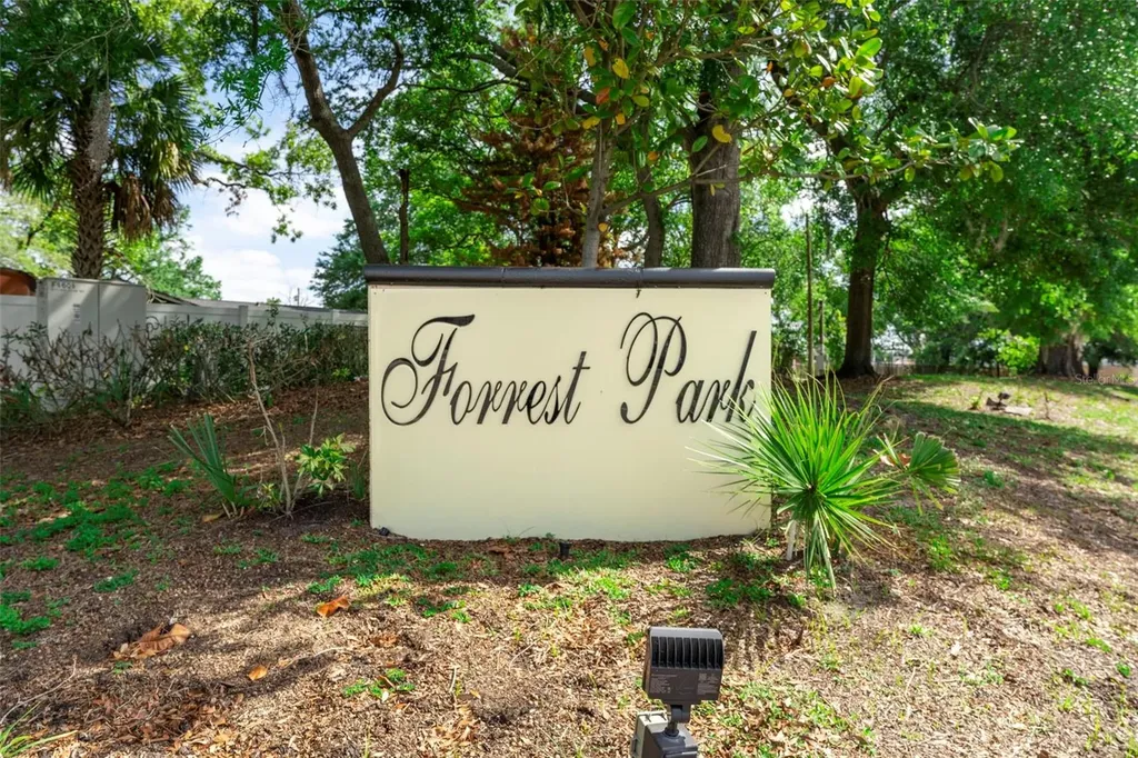 2713 Greenfield Avenue Orlando FL 32808
