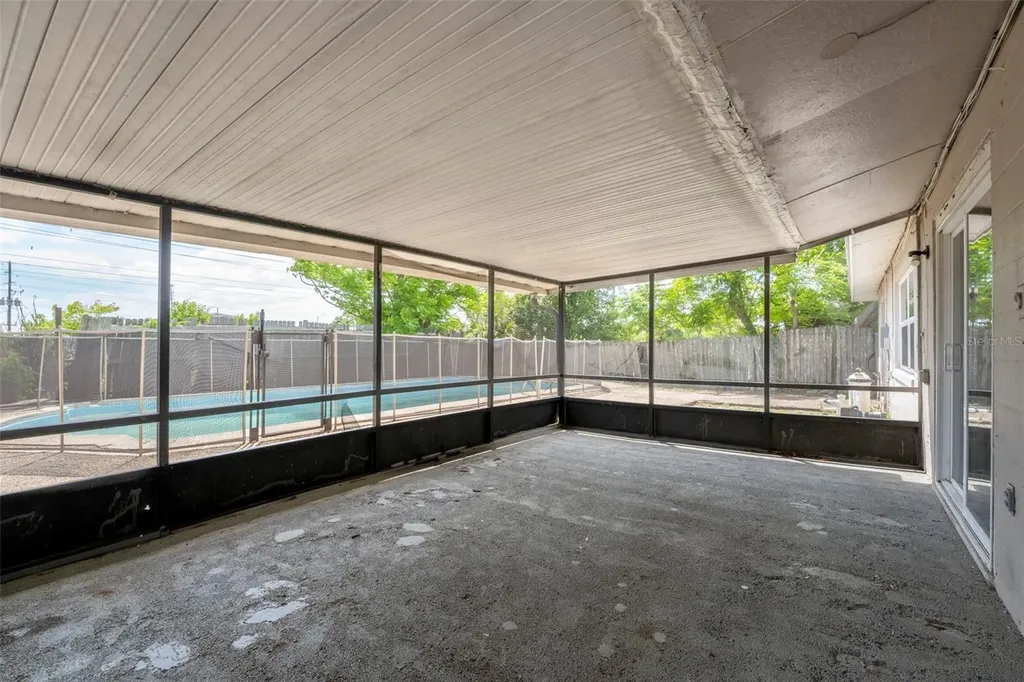 2713 Greenfield Avenue Orlando FL 32808