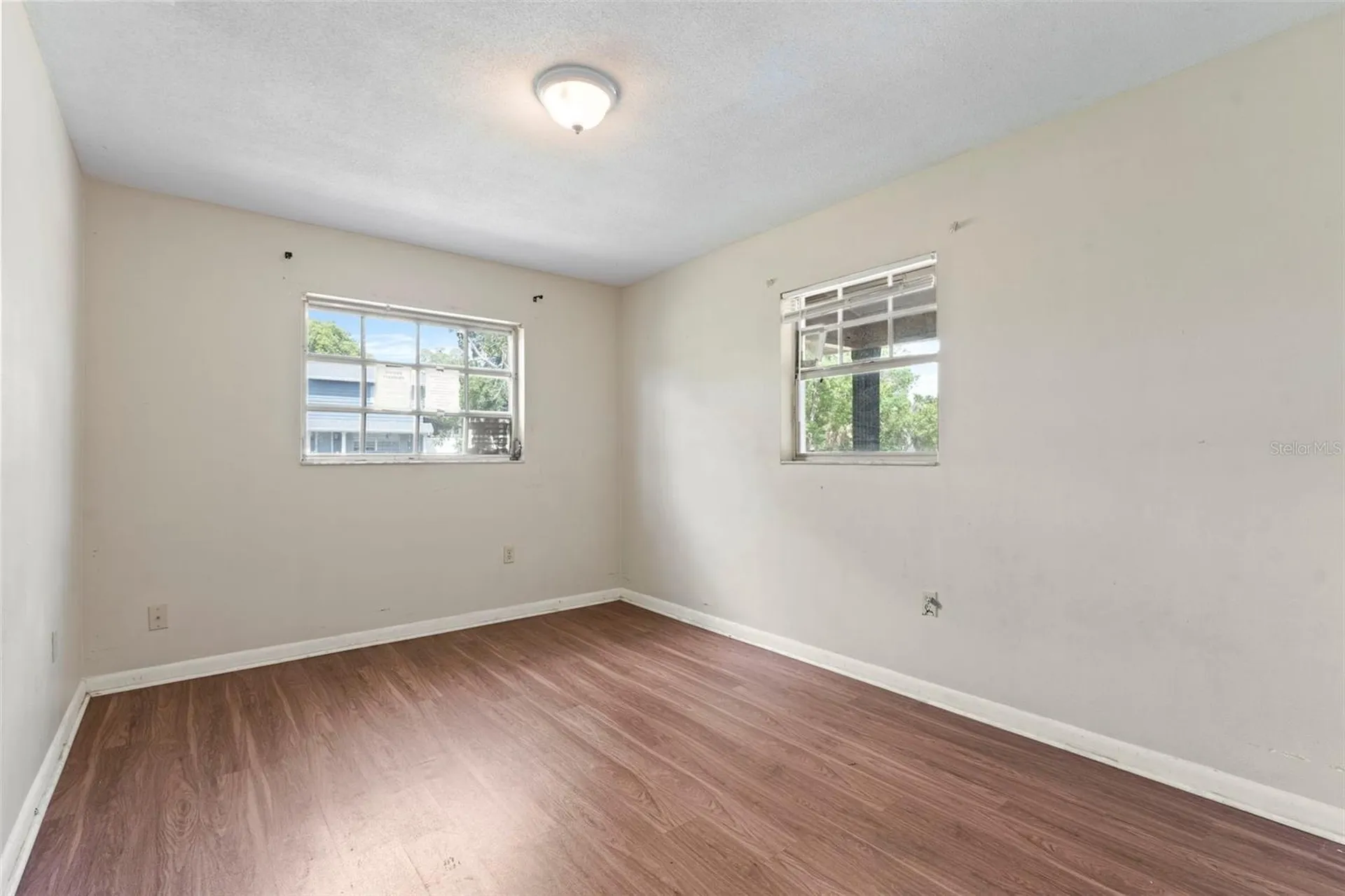 2713 Greenfield Avenue Orlando FL 32808