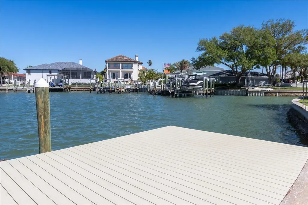 105 Island Way Clearwater Beach FL 33767