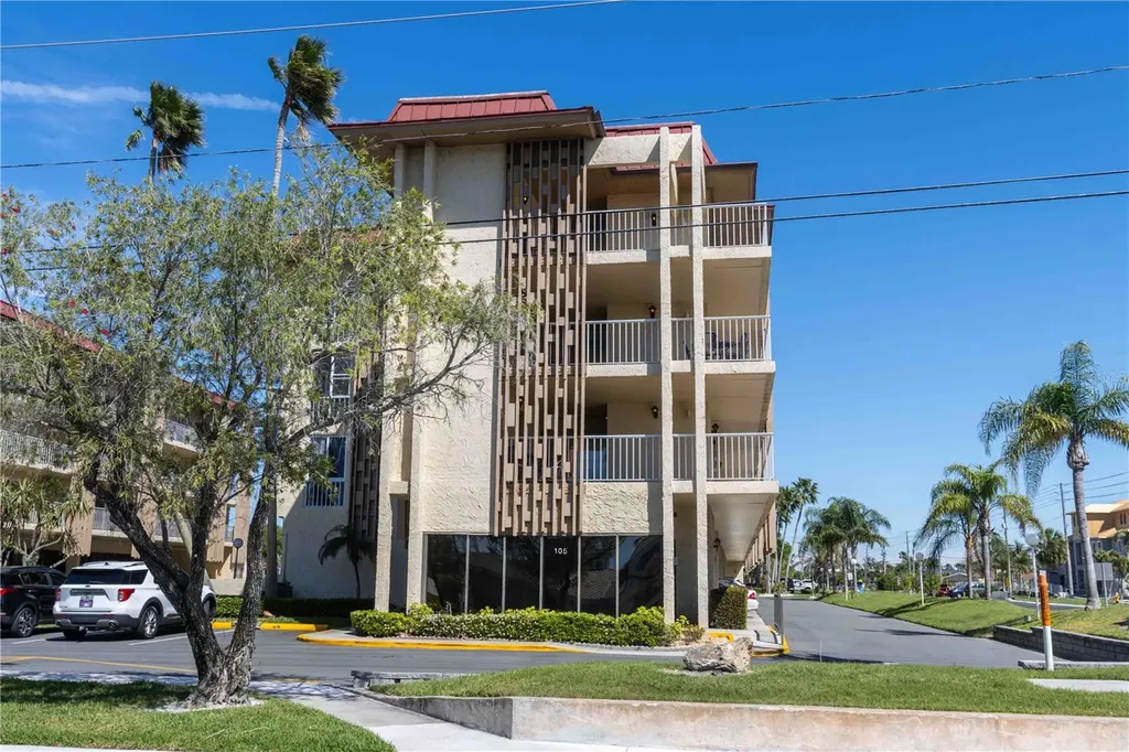 105 Island Way Clearwater Beach FL 33767