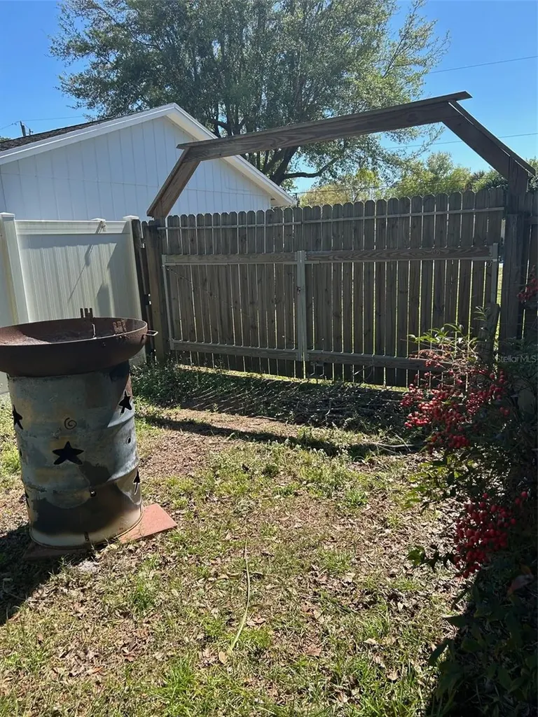 708 N Chapel Street Bunnell FL 32110