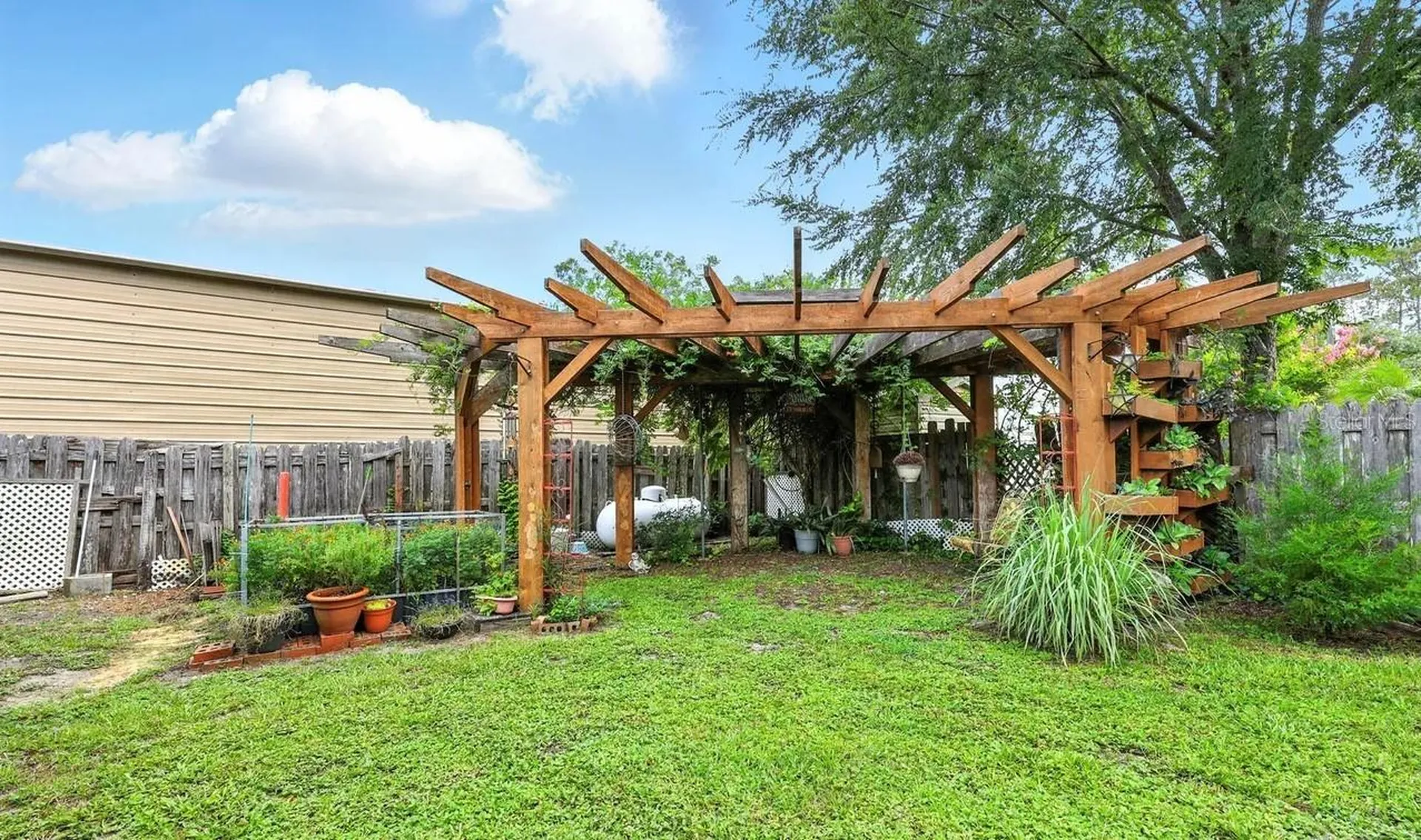 708 N Chapel Street Bunnell FL 32110