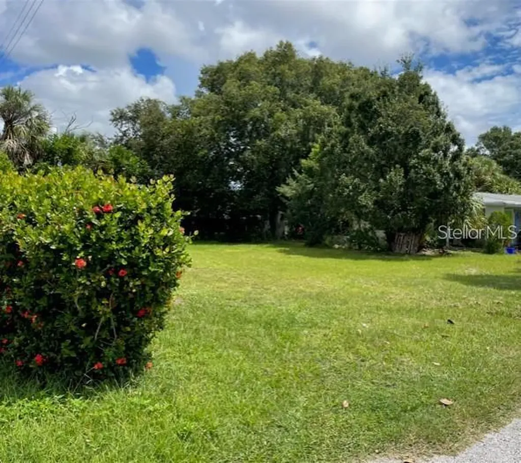 6721 10th Avenue Terrace S South Pasadena FL 33707