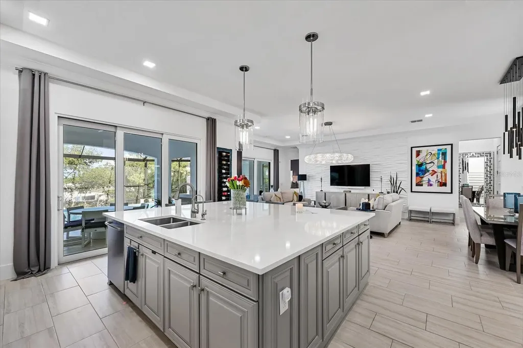 3005 Christophers Watch Lane Ruskin FL 33570