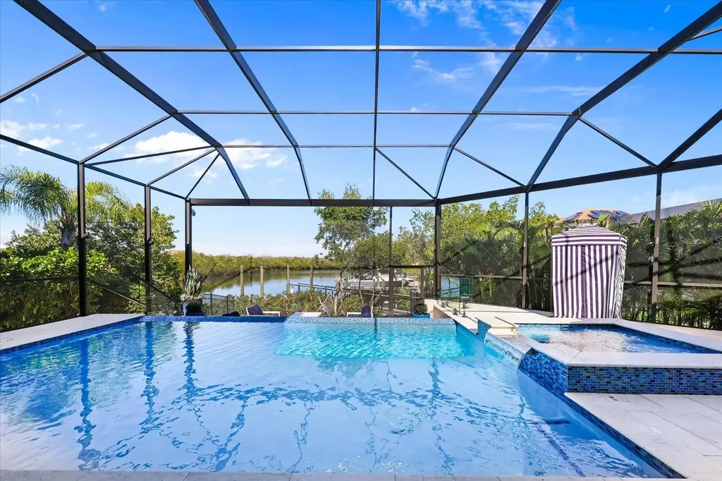 3005 Christophers Watch Lane Ruskin FL 33570