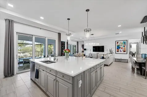 3005 Christophers Watch Lane Ruskin FL 33570