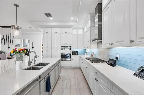3005 Christophers Watch Lane Ruskin FL 33570
