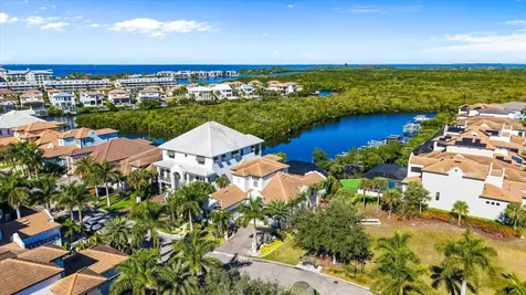 3005 Christophers Watch Lane Ruskin FL 33570