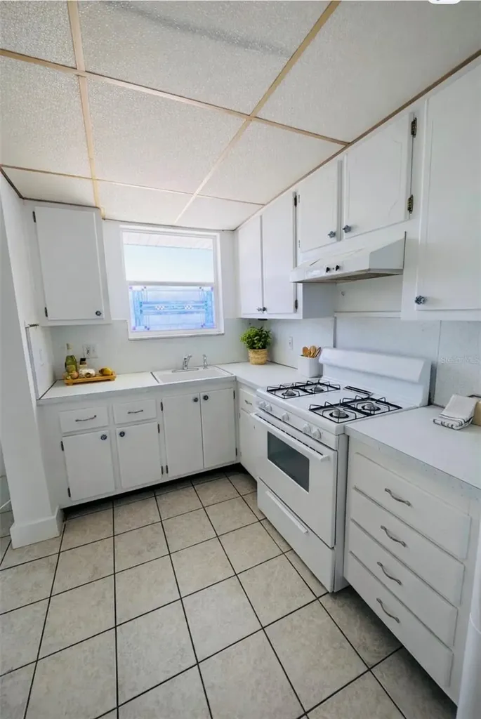 5935 30th Avenue S Gulfport FL 33707