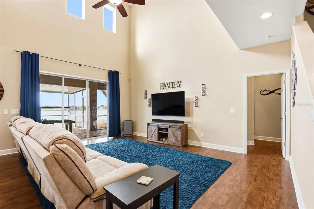 714 Tanana Fall Drive Ruskin FL 33570