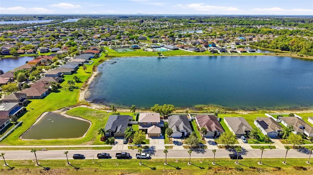 714 Tanana Fall Drive Ruskin FL 33570