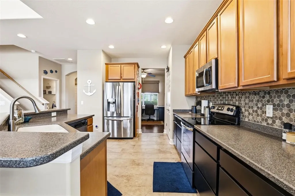 714 Tanana Fall Drive Ruskin FL 33570