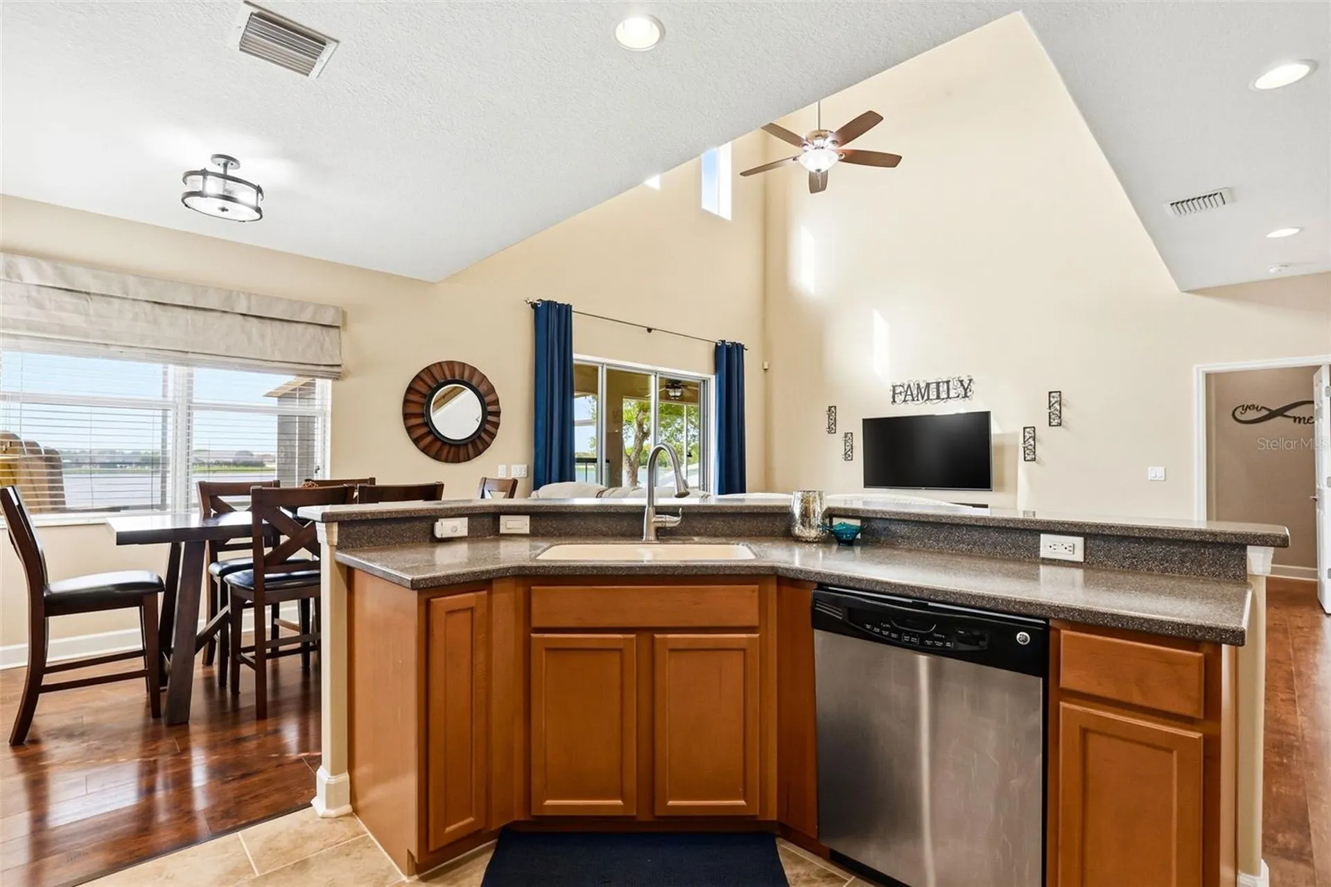 714 Tanana Fall Drive Ruskin FL 33570