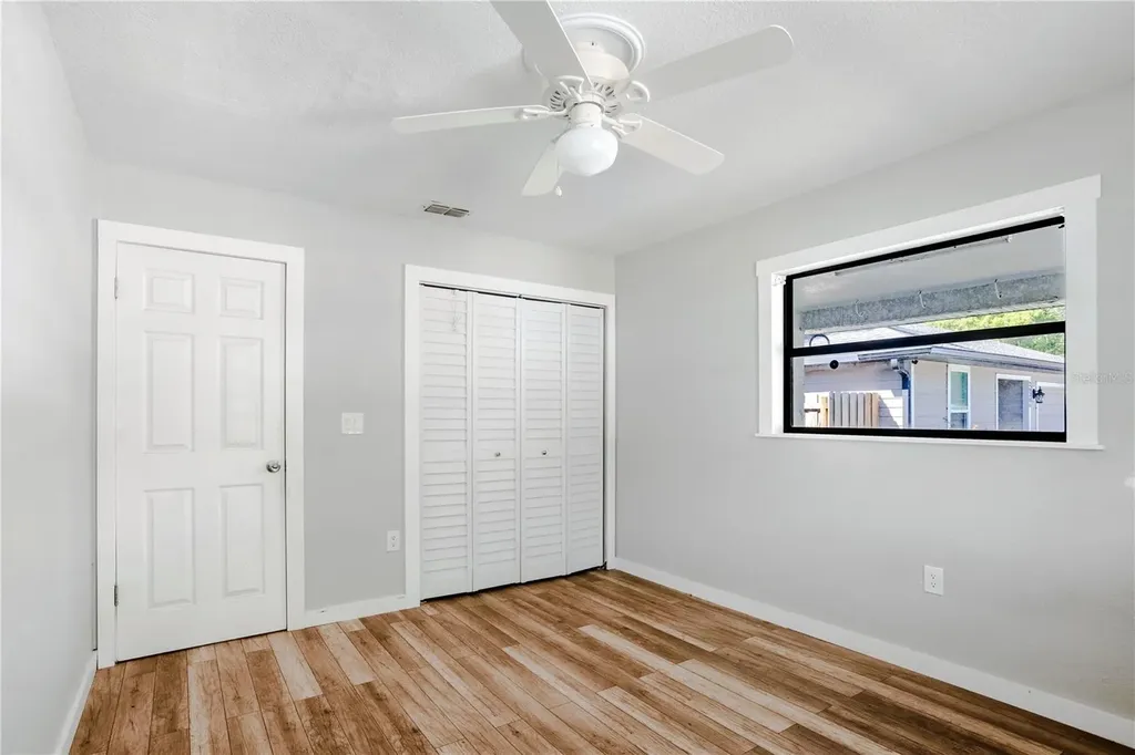 26312 Sleepy Hollow Street Sorrento FL 32776