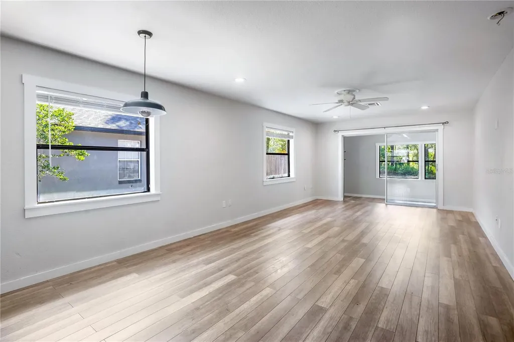 26312 Sleepy Hollow Street Sorrento FL 32776