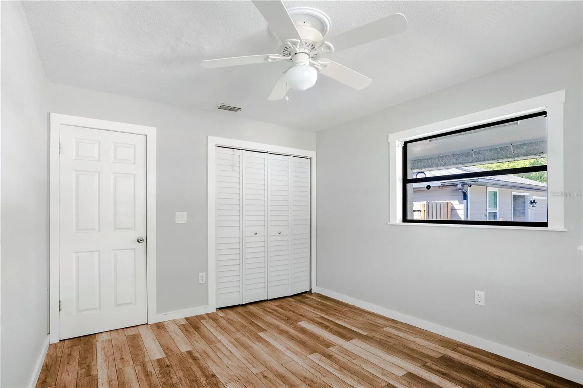 26312 Sleepy Hollow Street Sorrento FL 32776