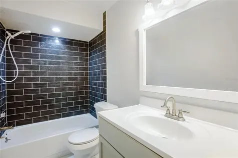 26312 Sleepy Hollow Street Sorrento FL 32776