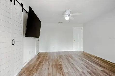26312 Sleepy Hollow Street Sorrento FL 32776