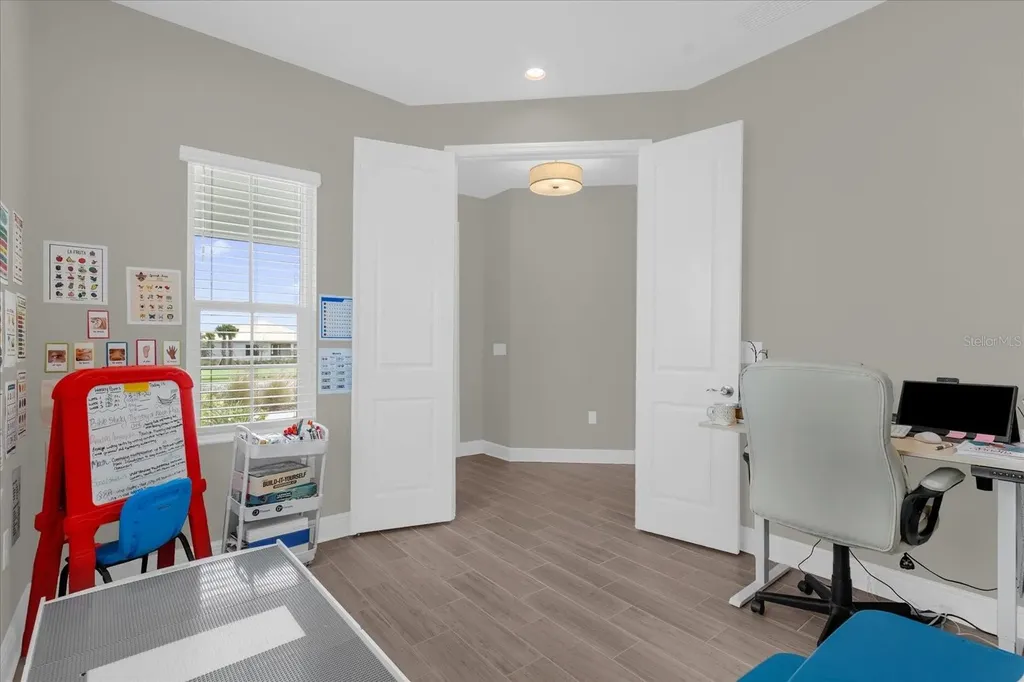 4531 Canoe Creek Avenue Parrish FL 34219