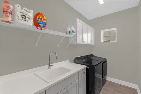 4531 Canoe Creek Avenue Parrish FL 34219
