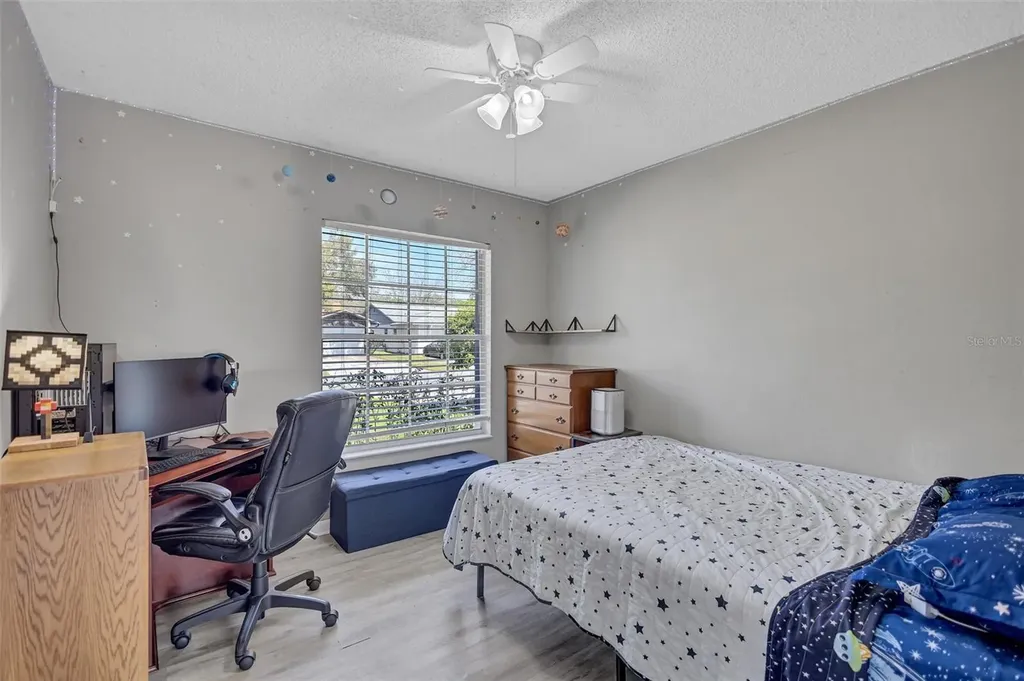 1735 Lakeview Village Drive Brandon FL 33510