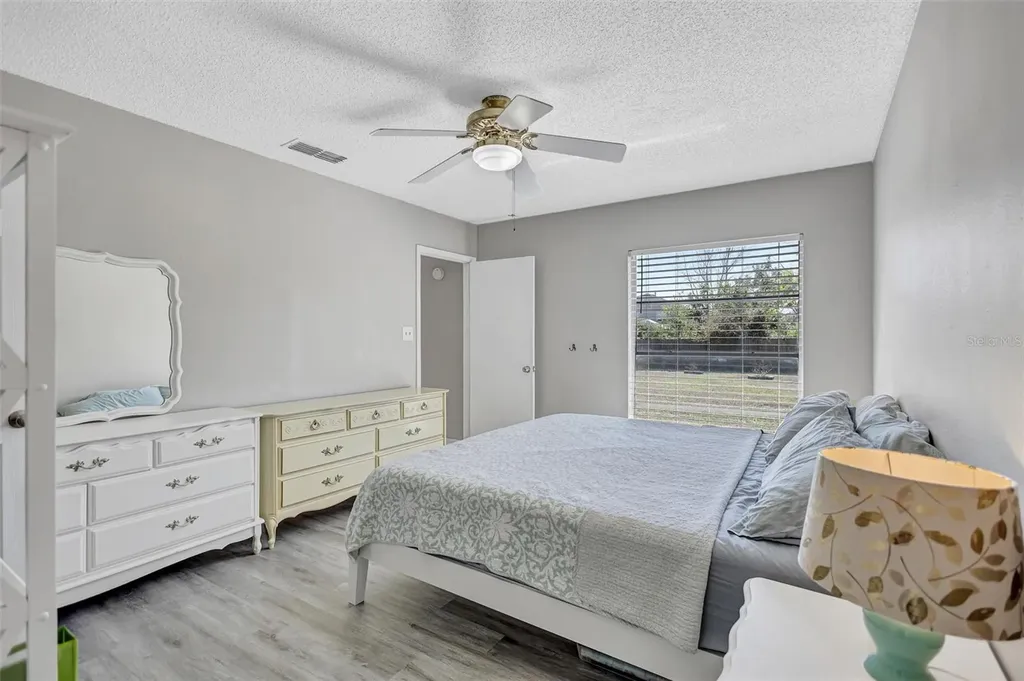 1735 Lakeview Village Drive Brandon FL 33510