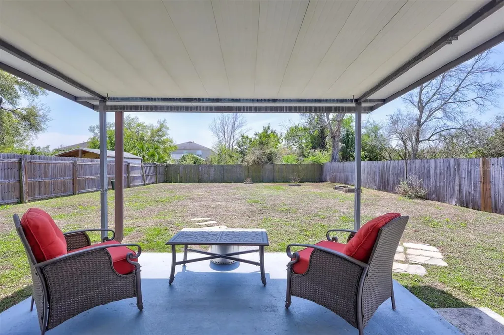 1735 Lakeview Village Drive Brandon FL 33510