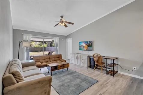 1735 Lakeview Village Drive Brandon FL 33510