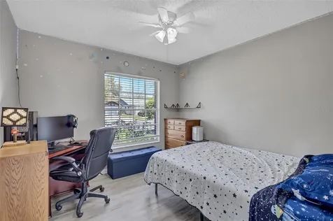 1735 Lakeview Village Drive Brandon FL 33510