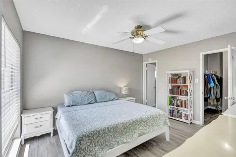 1735 Lakeview Village Drive Brandon FL 33510