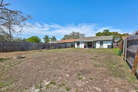 1735 Lakeview Village Drive Brandon FL 33510