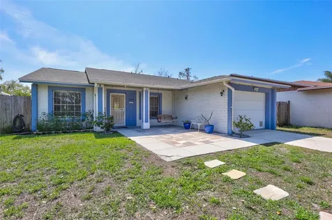1735 Lakeview Village Drive Brandon FL 33510