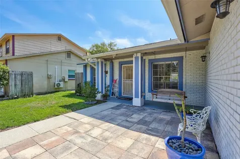 1735 Lakeview Village Drive Brandon FL 33510